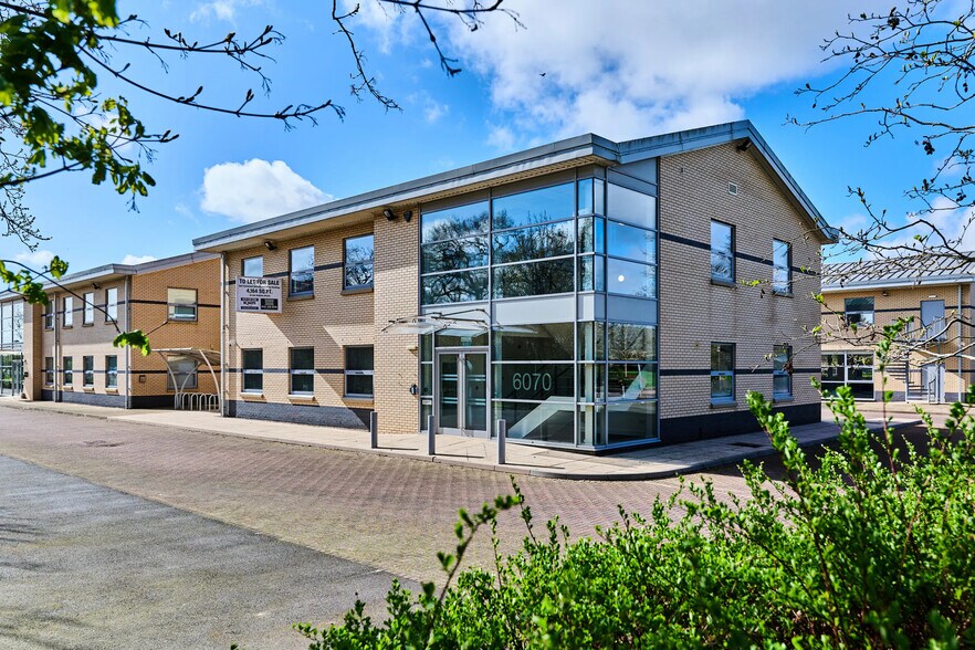 Solihull Pky, Birmingham à vendre - Photo du bâtiment - Image 2 de 22