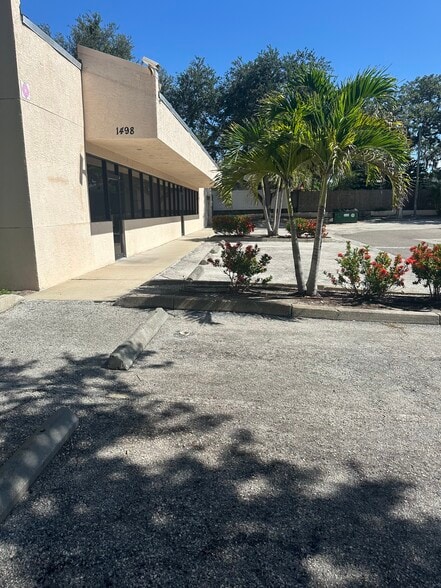 1498 Belleair Rd, Clearwater, FL for lease - Building Photo - Image 3 of 9