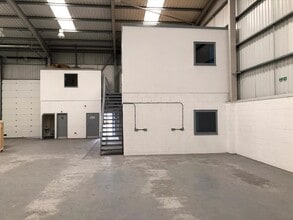 Tom Dando Clos, Normanton à louer Photo intérieure- Image 1 de 3