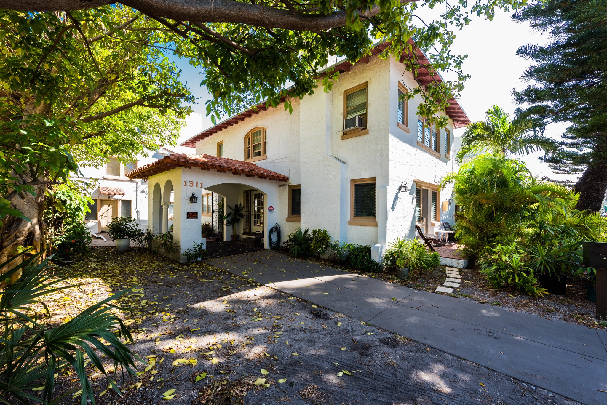 1311 15th Ter, Miami Beach, FL à vendre Photo principale- Image 1 de 42