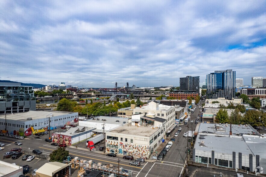 232 SE Oak St, Portland, OR à louer - Aérien - Image 2 de 9