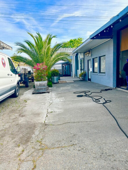 27 Jordan St, San Rafael, CA for lease - Building Photo - Image 2 of 4