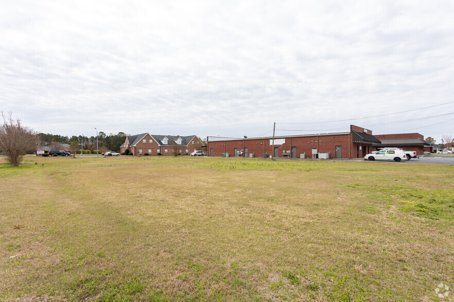 1604 Wayne Memorial Dr, Goldsboro, NC for sale - Primary Photo - Image 1 of 3