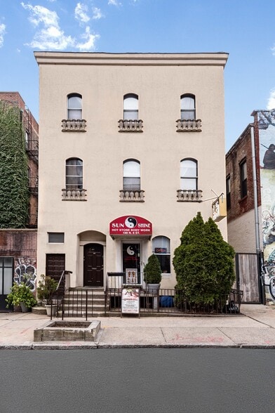 188 N 8th St, Brooklyn, NY for sale - Primary Photo - Image 1 of 24