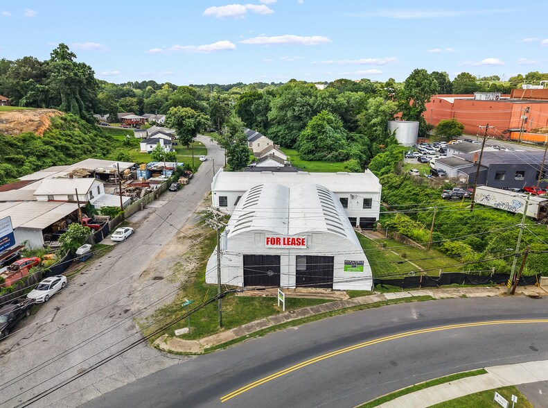 1004 Rundell St, Winston-Salem, NC à louer - Photo du bâtiment - Image 2 de 14