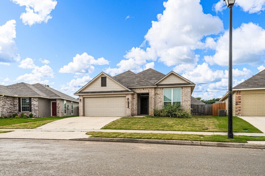 4020 Centerfire, Waco, TX à vendre - Photo du bâtiment - Image 2 de 41