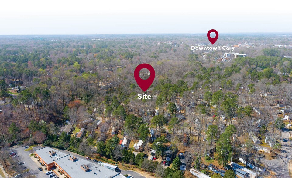 607 Cedar St, Cary, NC à vendre - Photo du bâtiment - Image 3 de 4