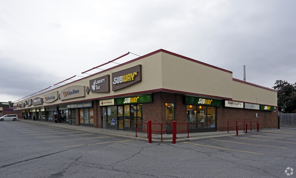 2090 Robertson Rd, Ottawa, ON for sale - Building Photo - Image 1 of 1