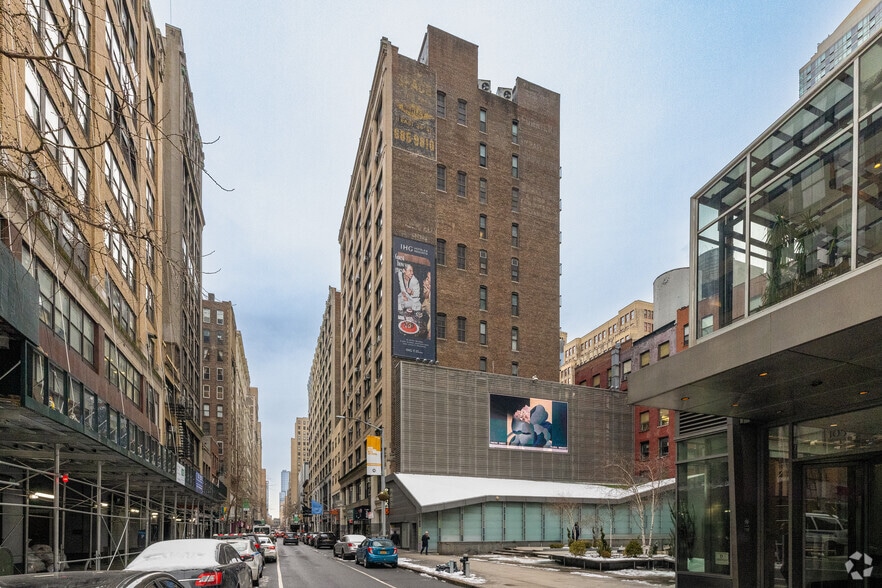 115 W 29th St, New York, NY for sale - Building Photo - Image 2 of 39