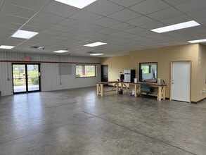 3344 U S Highway 190 W, Livingston, TX for lease Building Photo- Image 2 of 8