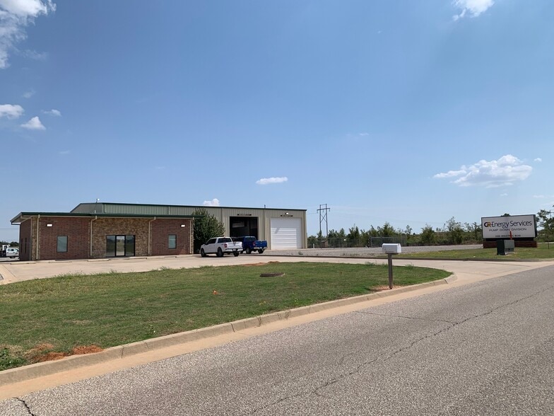 2200 Industrial Blvd, Weatherford, OK for lease - Building Photo - Image 3 of 12