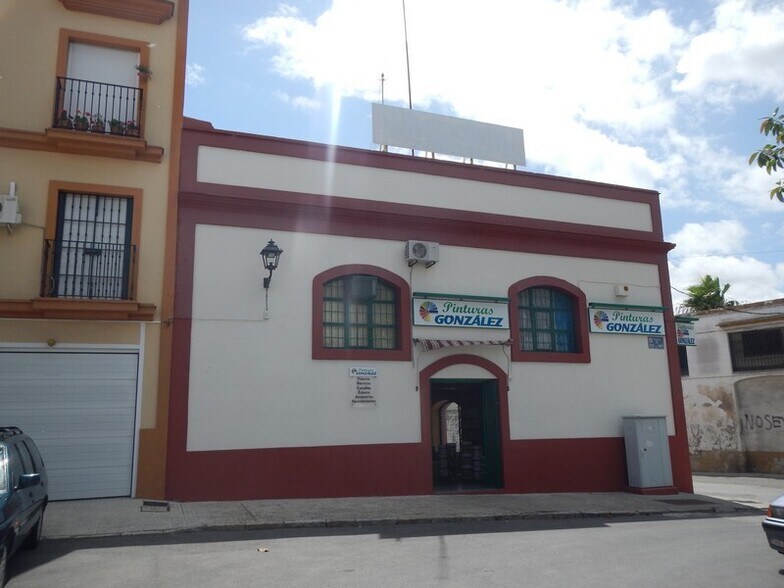 Plaza Cruz de Mayo, Sanlúcar de Barrameda, Cádiz for sale - Building Photo - Image 1 of 3