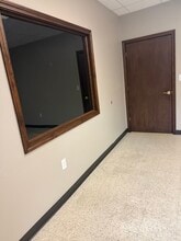 5829 W Sam Houston Pky N, Houston, TX for lease Interior Photo- Image 2 of 7