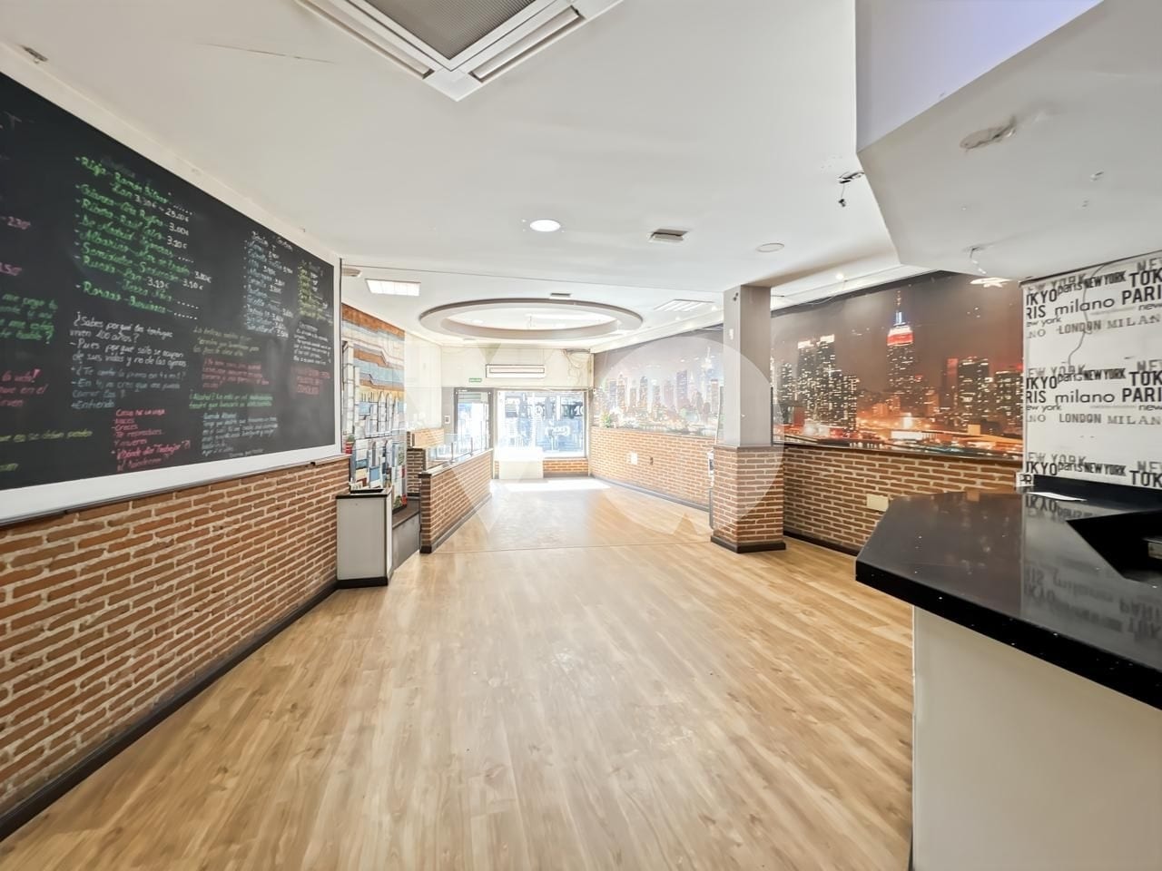 Commerce de détail dans Torrejón de Ardoz, Madrid à louer Photo intérieure- Image 1 de 14