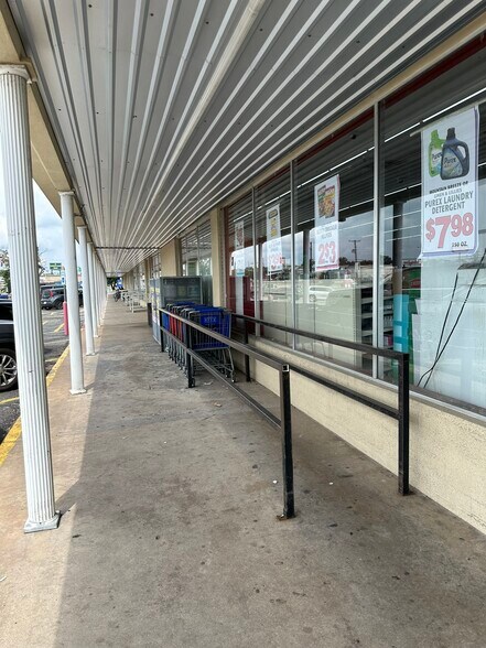 1707-1741 Texoma Pky, Sherman, TX à louer - Photo du bâtiment - Image 2 de 33