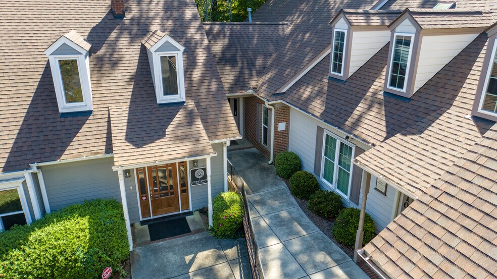 106 Brady Ct, Cary, NC à vendre - Aérien - Image 3 de 21