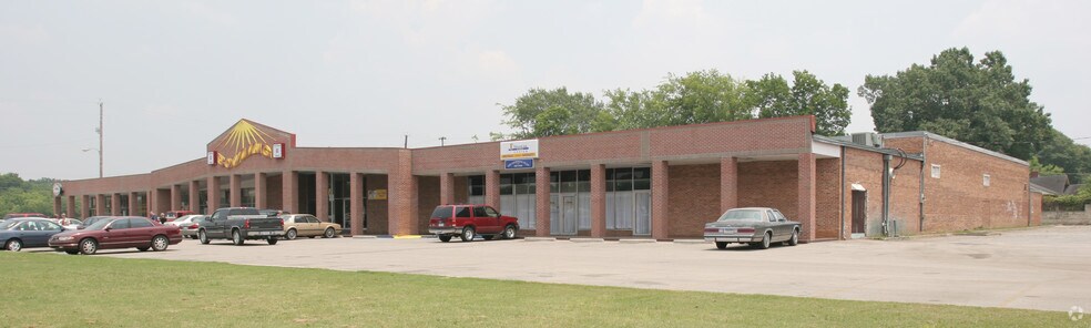4317-4325 Bessemer Super Hwy, Bessemer, AL à louer - Photo du bâtiment - Image 3 de 5