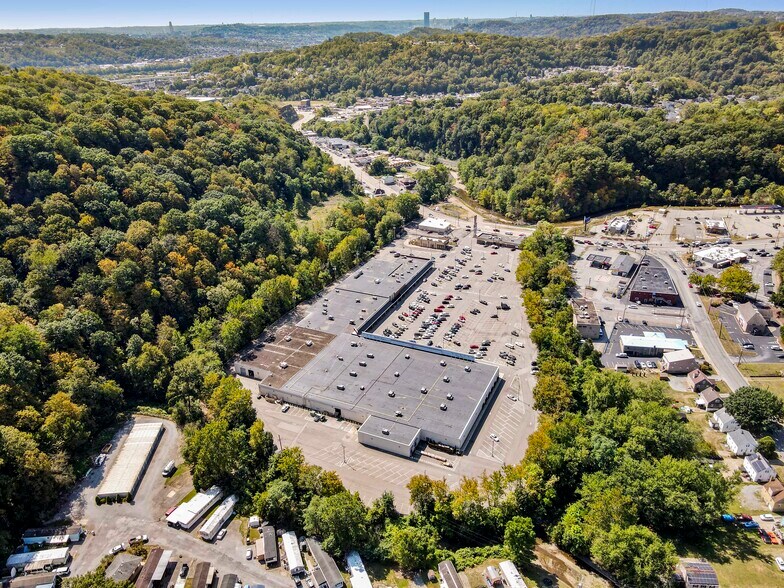 880 Butler St, Pittsburgh, PA à louer - Aérien - Image 1 de 6