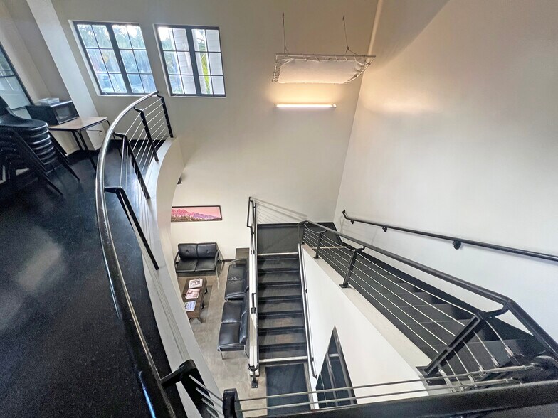 525 Anacapa St, Santa Barbara, CA à vendre - Photo du bâtiment - Image 3 de 21