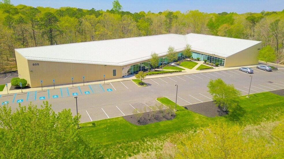 805 Cooper Rd, Voorhees, NJ à vendre - Photo du bâtiment - Image 3 de 7