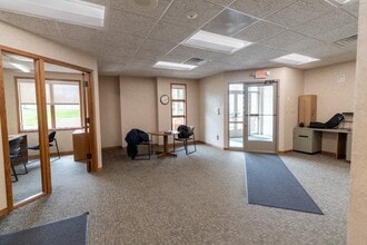 833 E 16th St, Holland, MI à louer Hall d’entrée- Image 2 de 7