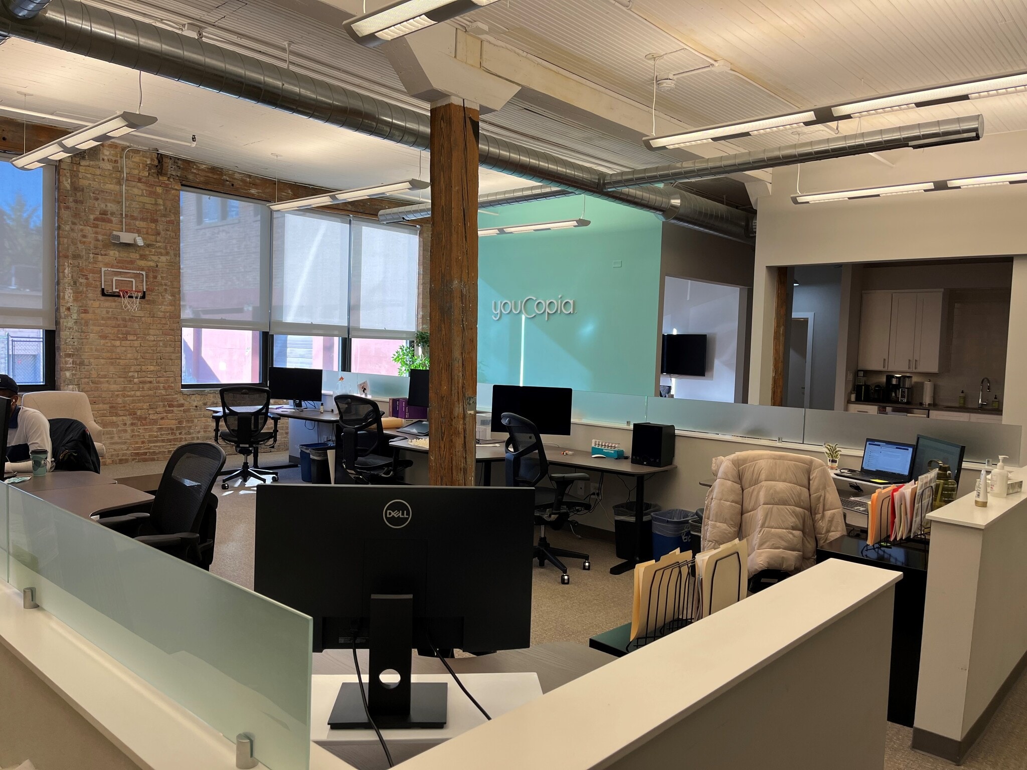 4410 N Ravenswood Ave, Chicago, IL for lease Interior Photo- Image 1 of 5