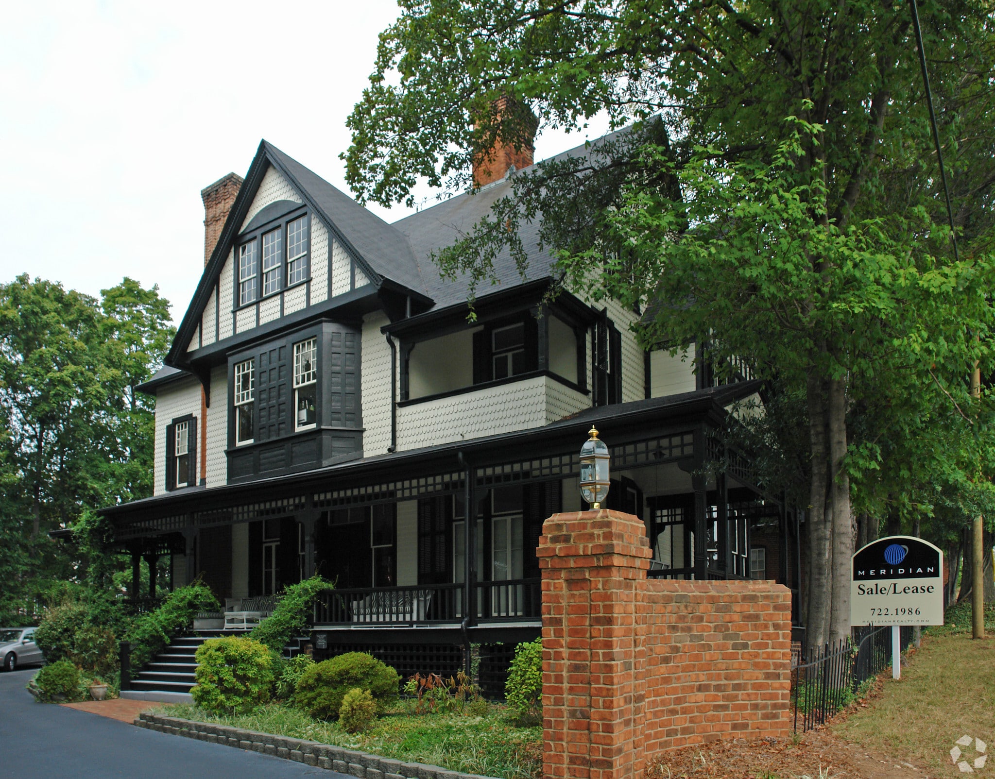 224 S Cherry St, Winston-Salem, NC for lease Primary Photo- Image 1 of 4