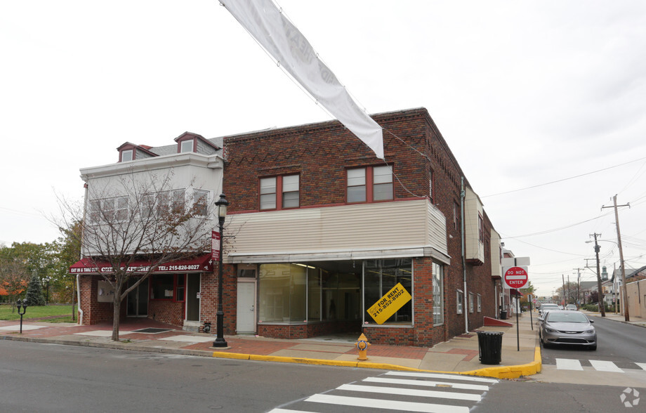 401-403 Mill St, Bristol, PA à vendre - Photo principale - Image 1 de 1