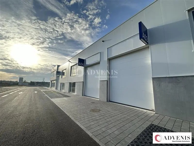 Flex in Escaudain for lease Building Photo- Image 1 of 8