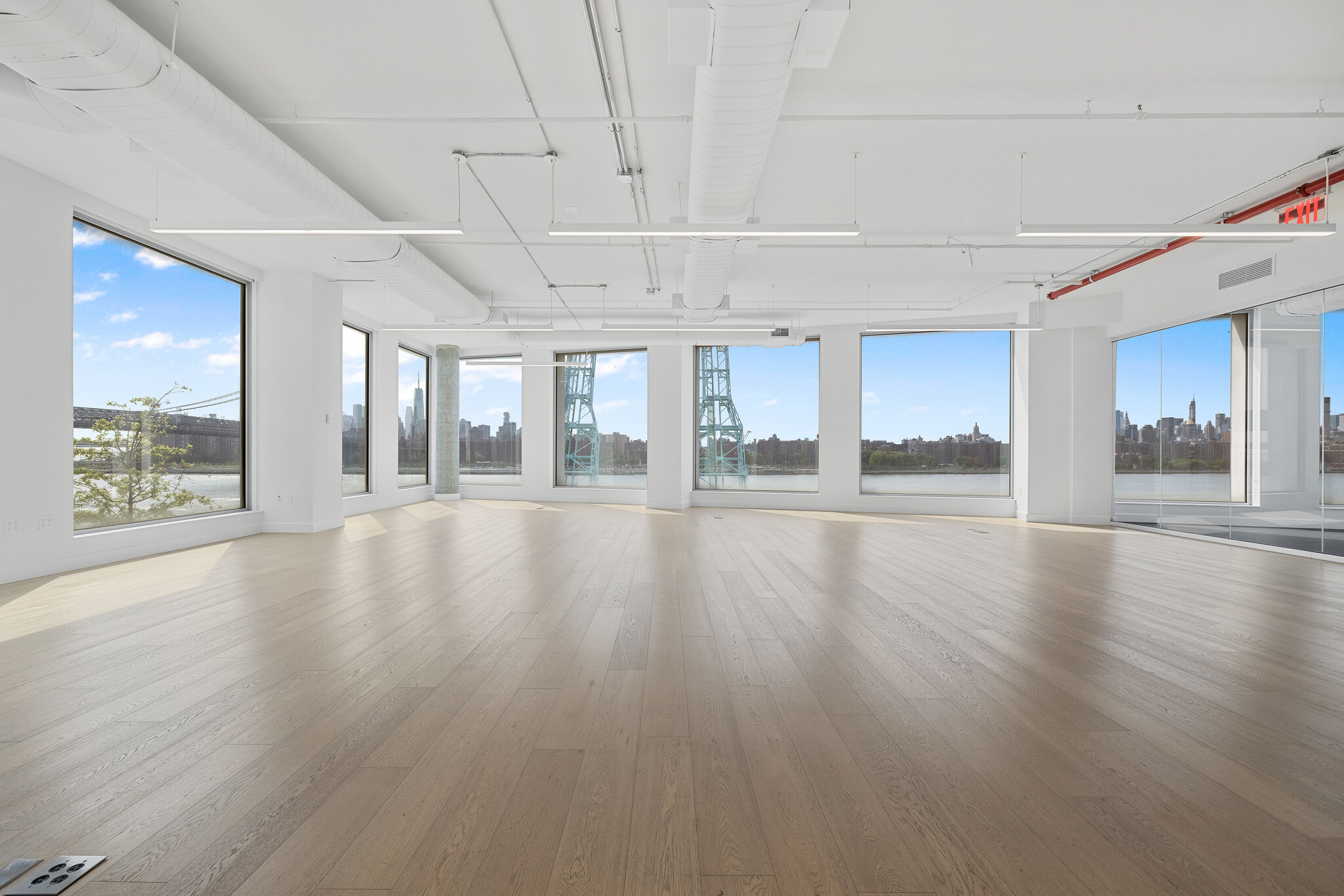 10 Grand St, Brooklyn, NY for lease Building Photo- Image 1 of 16