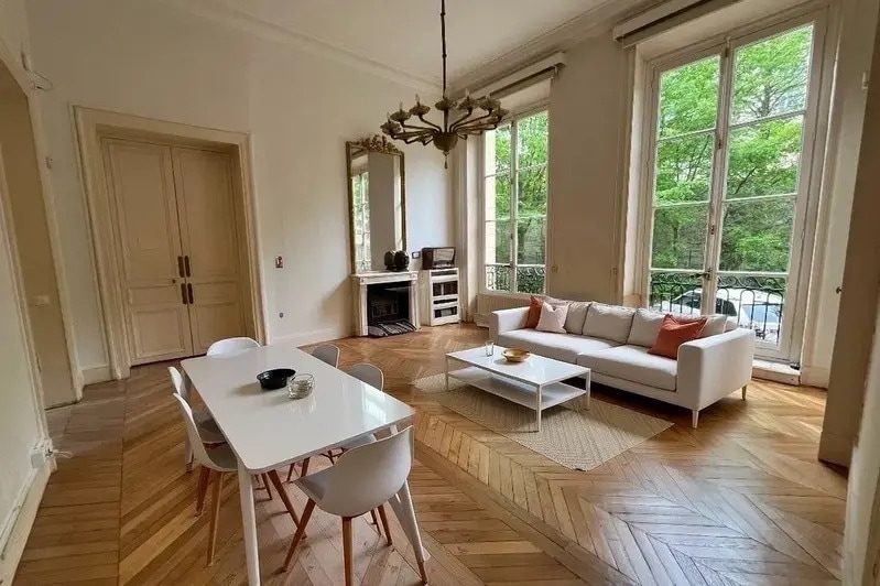 38 Rue Du Faubourg Saint-Jacques, Paris à louer - Photo du bâtiment - Image 3 de 8