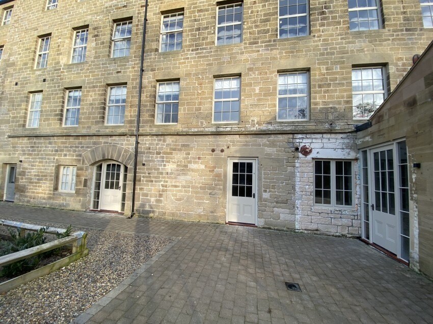 Mill Ln, Harrogate for lease Building Photo- Image 1 of 12