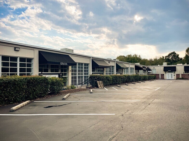 531 Roselane St NW, Marietta, GA à vendre - Photo du bâtiment - Image 1 de 11