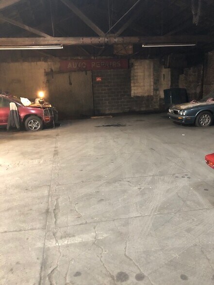 246 S 59th St, Philadelphia, PA à vendre - Photo intérieure - Image 3 de 36