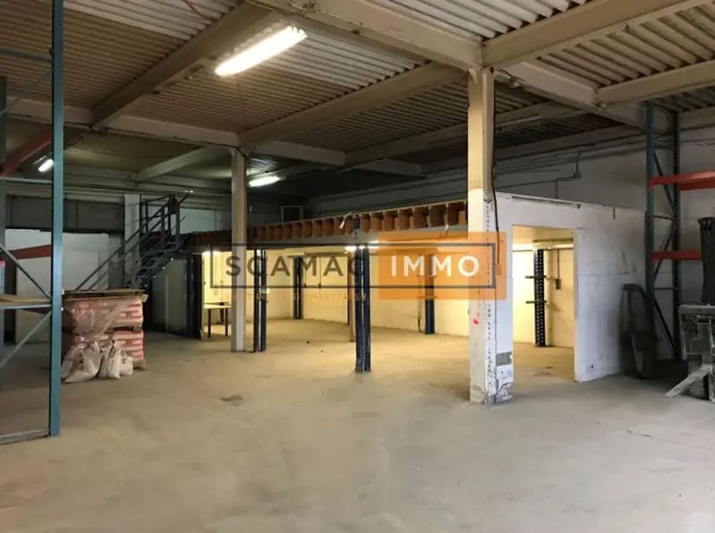 Flex in Noisy-le-Grand for lease Building Photo- Image 1 of 11