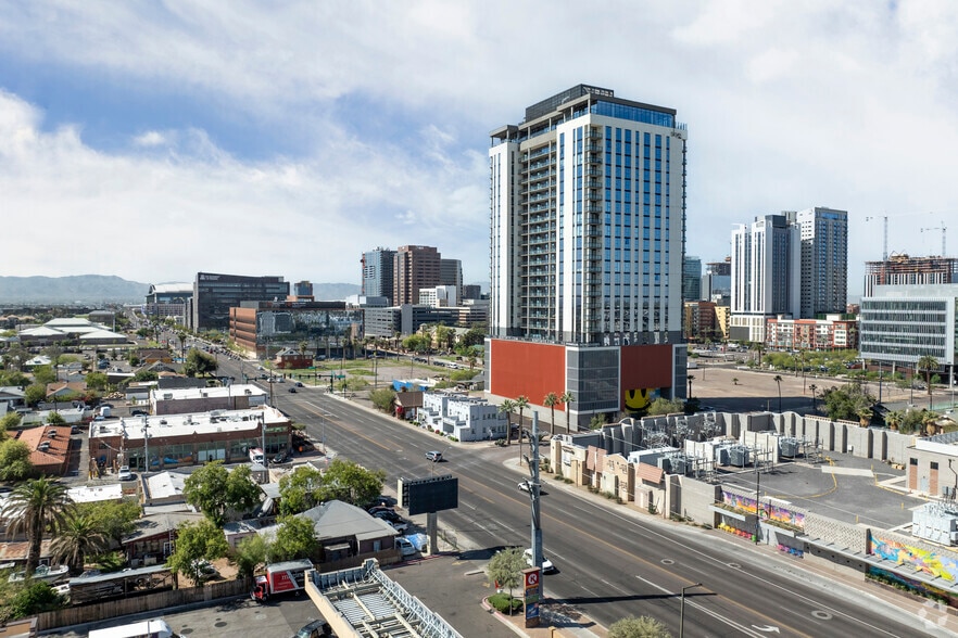 817 N 6th St, Phoenix, AZ for lease - Aerial - Image 3 of 37