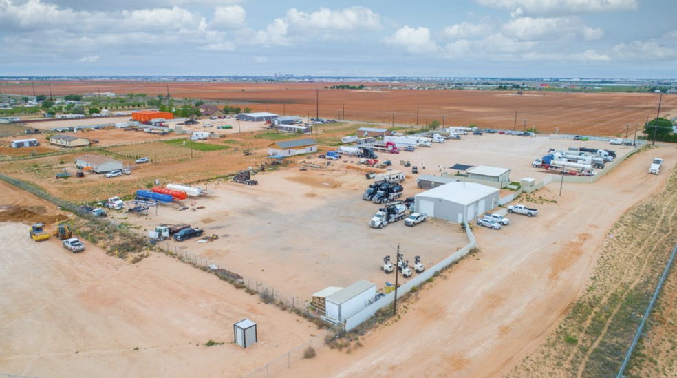 4500 E County Road 130, Midland, TX à vendre - Photo du b timent - Image 3 de 20