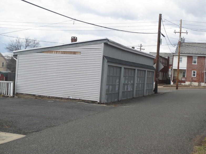 3771 Layfield Rd, Pennsburg, PA à vendre - Photo du bâtiment - Image 2 de 6