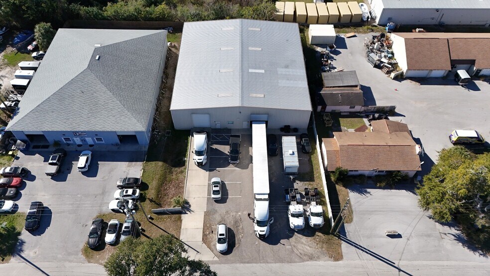 7853 Leo Kidd Ave, Port Richey, FL à vendre - Photo du bâtiment - Image 3 de 6