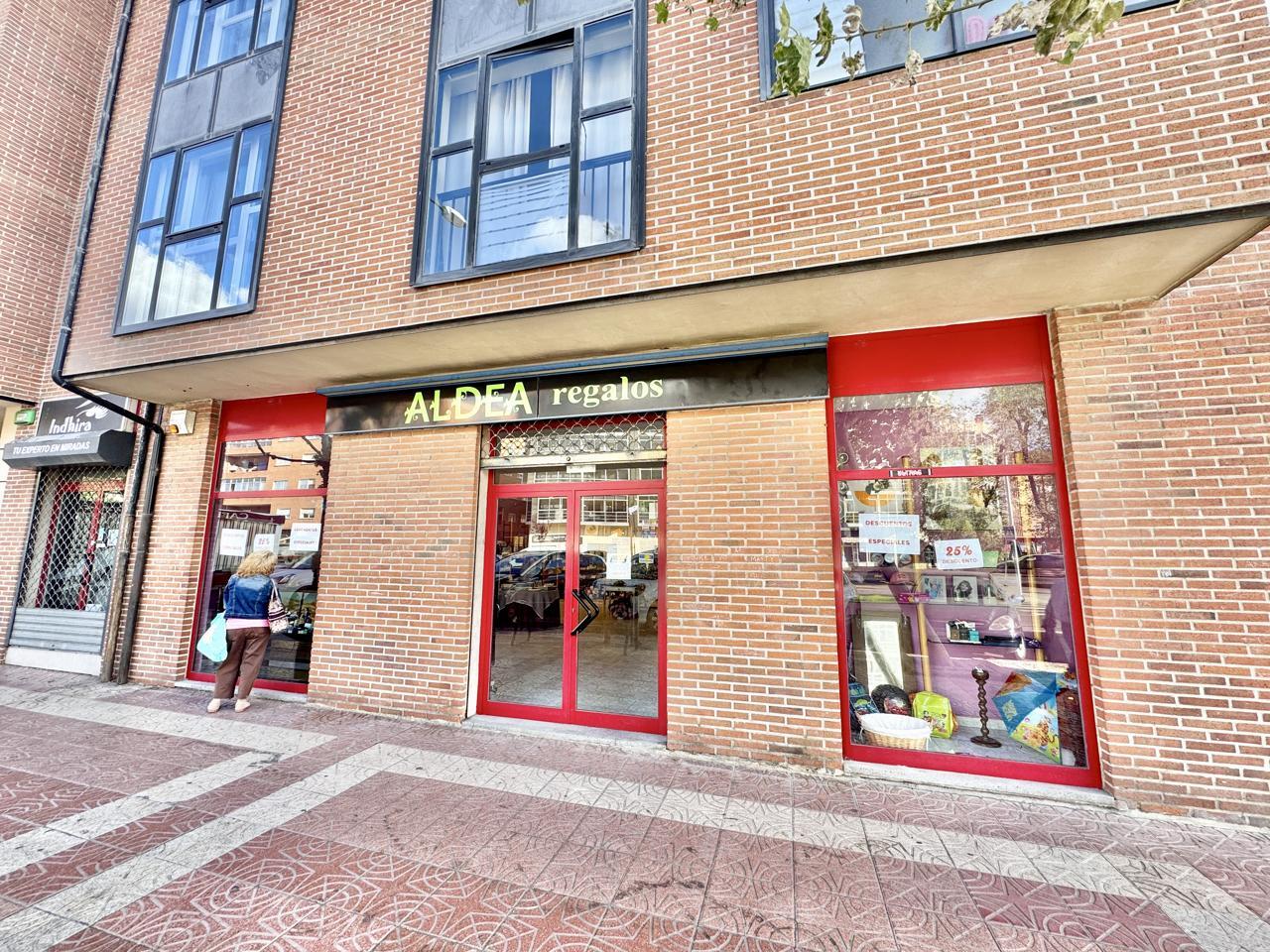 Retail in Ávila, Ávila for lease Interior Photo- Image 1 of 10