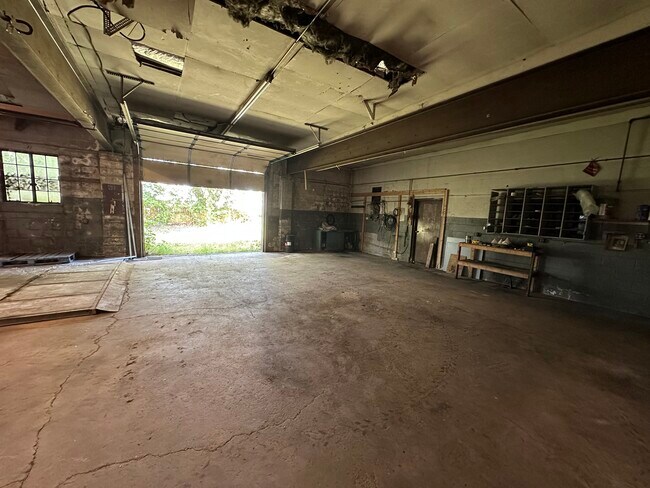 Plus de détails pour 3736 Walden Ave, Lancaster, NY - Bureau à louer