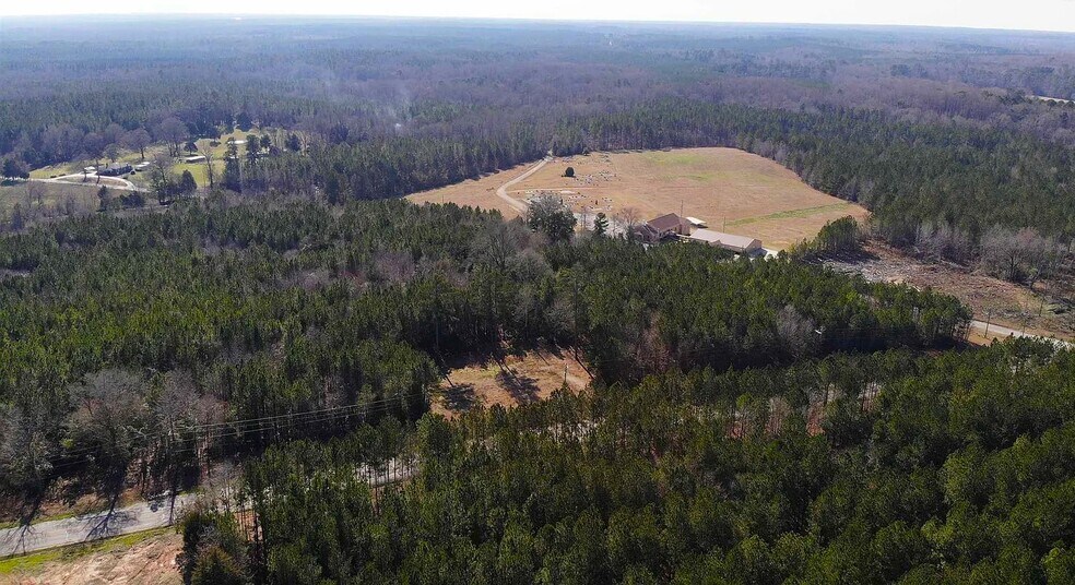 502 Batesburg Hwy, Saluda, SC à vendre - Photo du bâtiment - Image 3 de 9