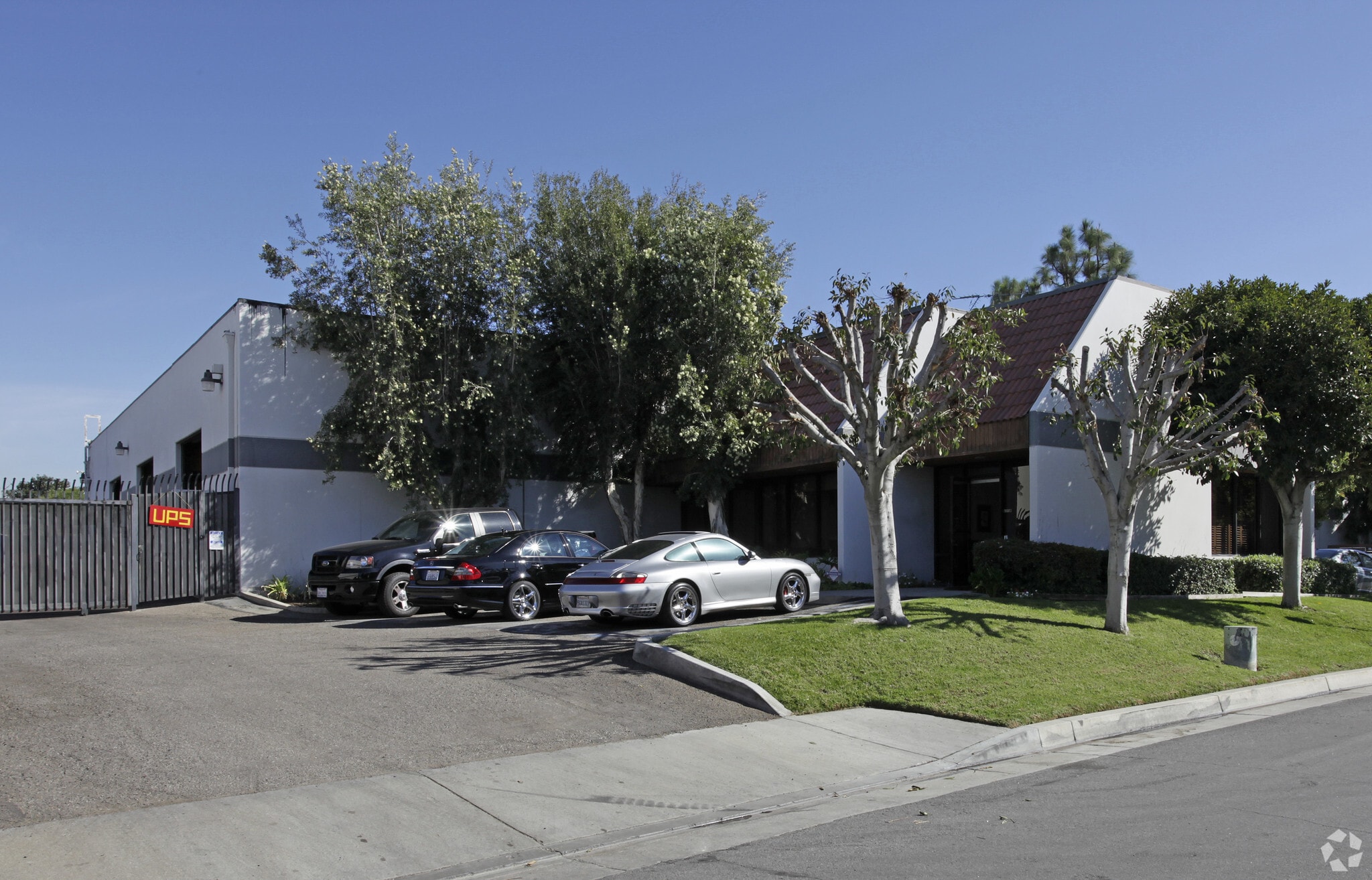 451 Commercial Way, La Habra, CA for sale Primary Photo- Image 1 of 4