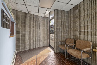 647 Anderson Ave, Cliffside Park, NJ for sale - Interior Photo - Image 3 of 6