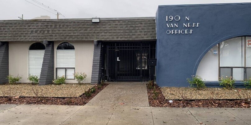 190 N Van Ness Ave, Fresno, CA à vendre - Photo principale - Image 2 de 22