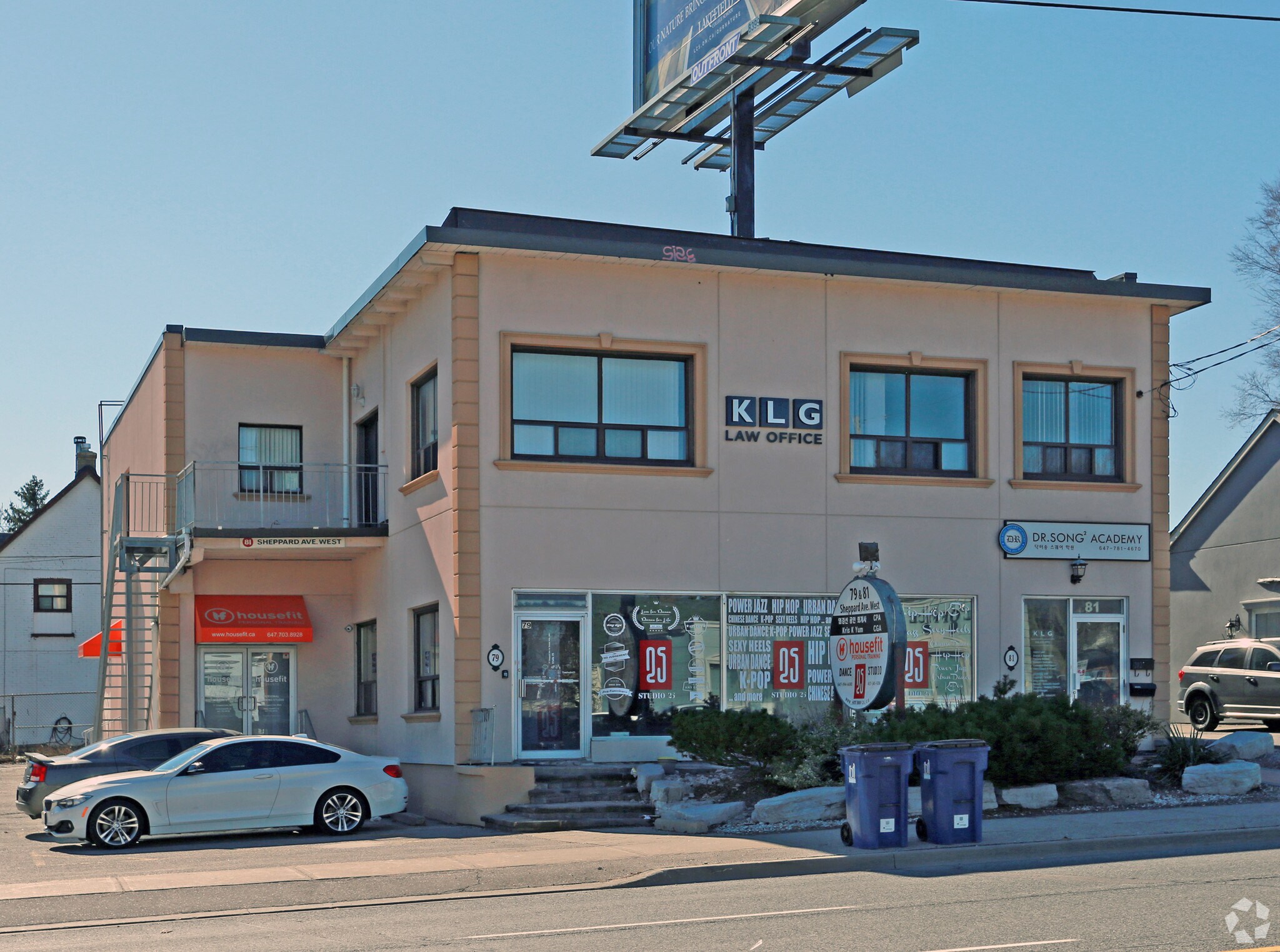 79-81 Sheppard Ave W, Toronto, ON à vendre Photo principale- Image 1 de 1