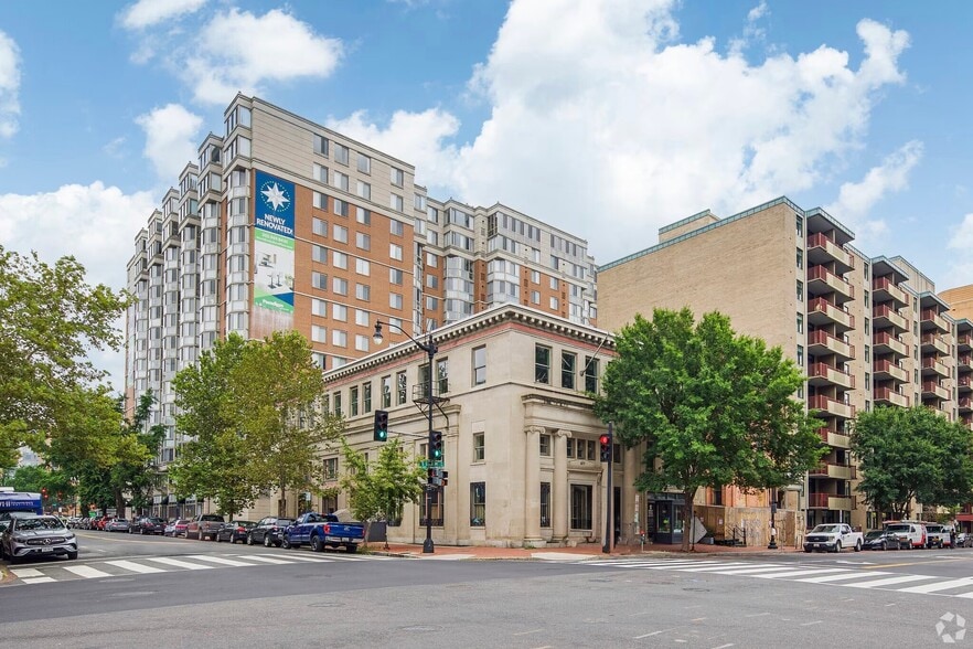 477 H St NW, Washington, DC à louer - Photo du bâtiment - Image 3 de 6