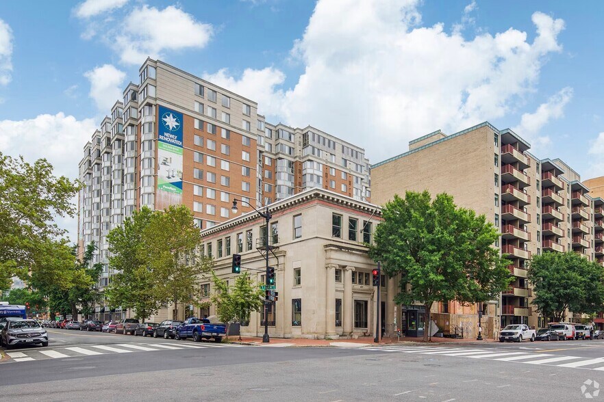 477 H St NW, Washington, DC à louer - Photo du bâtiment - Image 3 de 6