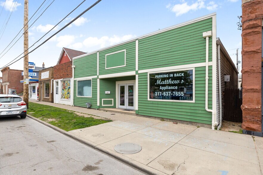 1012 Virginia Ave, Indianapolis, IN à vendre - Photo du bâtiment - Image 2 de 7
