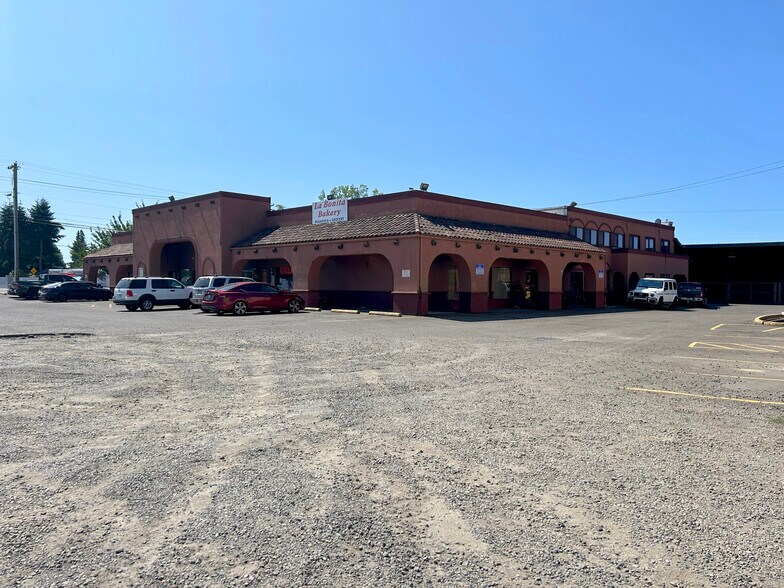 3545 Portland Rd NE, Salem, OR à vendre - Photo du bâtiment - Image 2 de 11